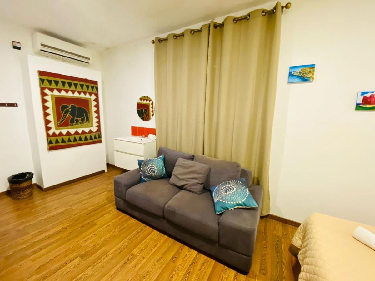 Marco Polo Party Hostel Saint Julian's Ngoại thất bức ảnh