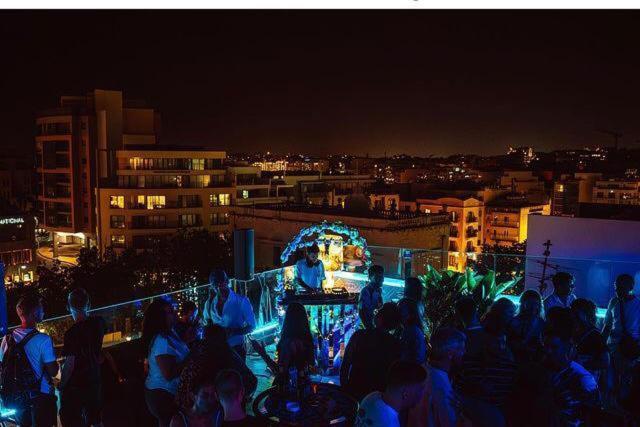 Marco Polo Party Hostel Saint Julian's Ngoại thất bức ảnh
