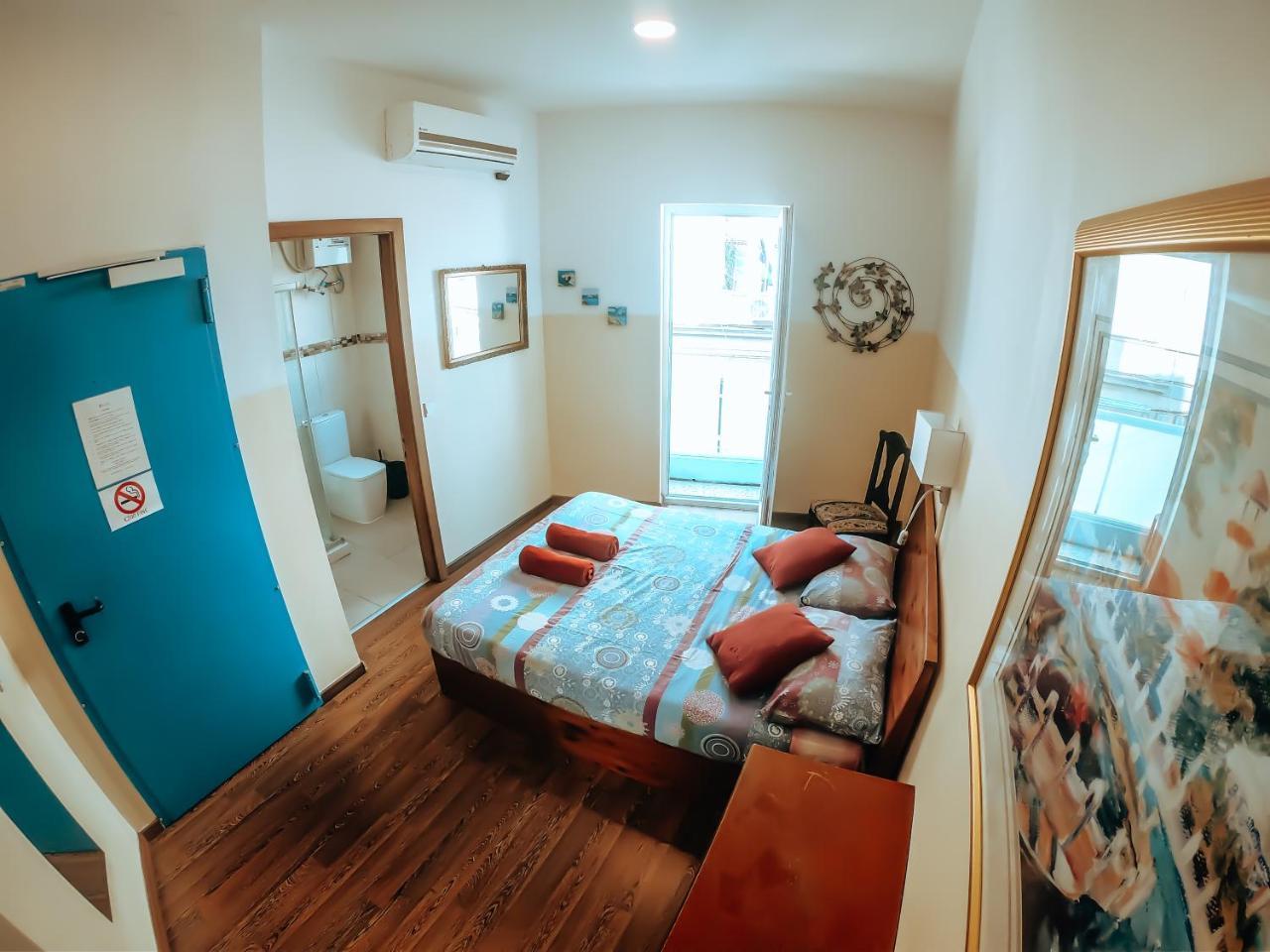 Marco Polo Party Hostel Saint Julian's Ngoại thất bức ảnh